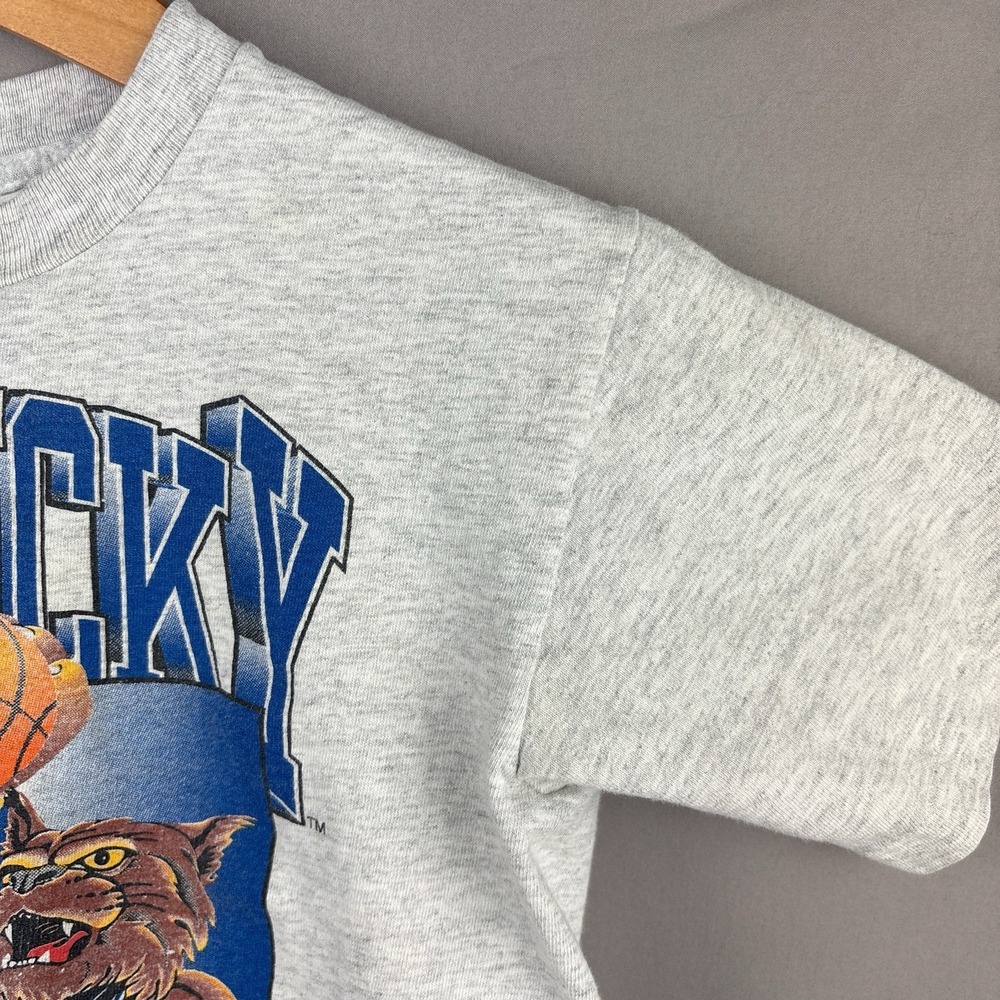 Vintage 90s Kentucky Wildcats Youth 10-12 Single Stitch Basketball T-Shirt - Picture 4 of 7